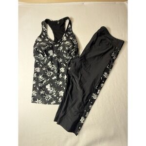 Torrid Black Stars Skull Swimsuit Top & High‎ Rise  Capri Leggings  Size 3 / 3X